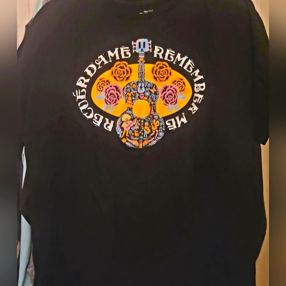 Disneys Coco T-shirt